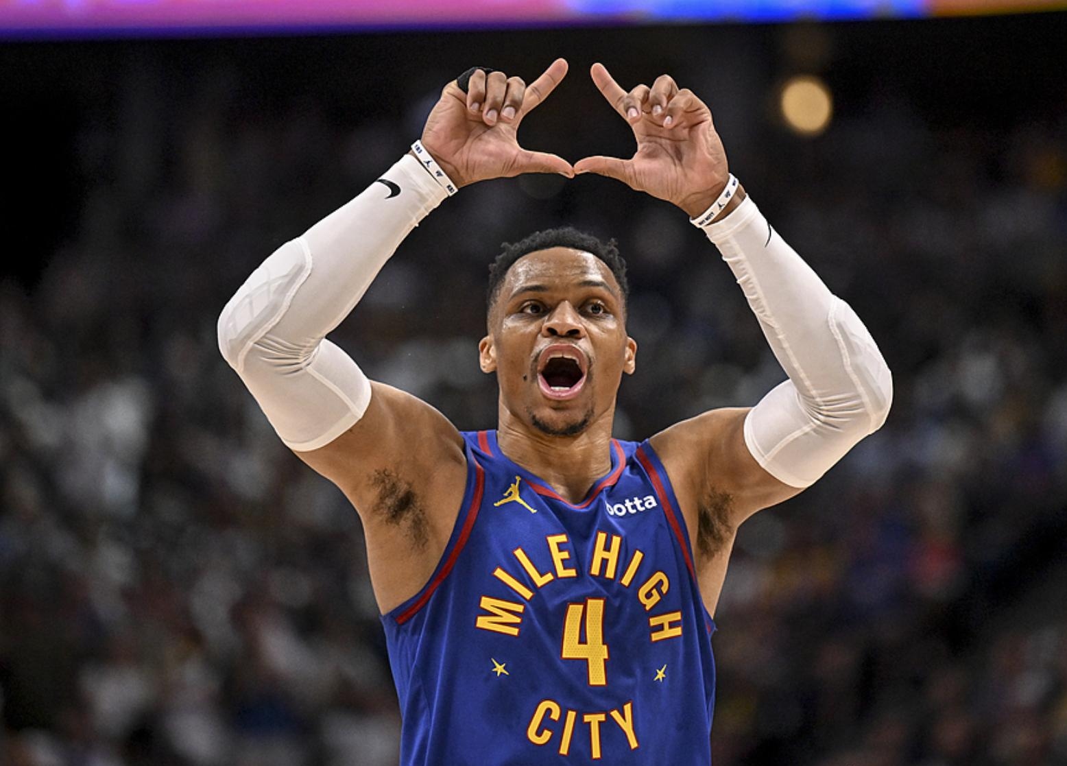 两好球后的 两好球后的